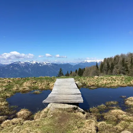 Brettljause Fuenf Sinne דירה דובריאך