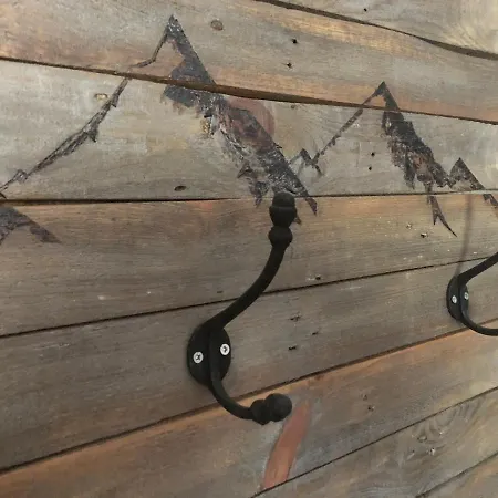 Brettljause Fuenf Sinne * דובריאך